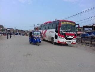 आजदेखि  लामो तथा छोटो दूरीका सार्वजनिक यातायात सञ्चालन