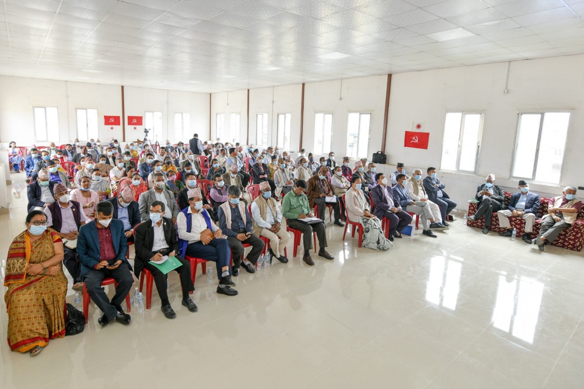 दल विभाजन अध्यादेशको प्रतिस्थापन विधेयकबारे एमाले नेताहरु के भन्छन्?
