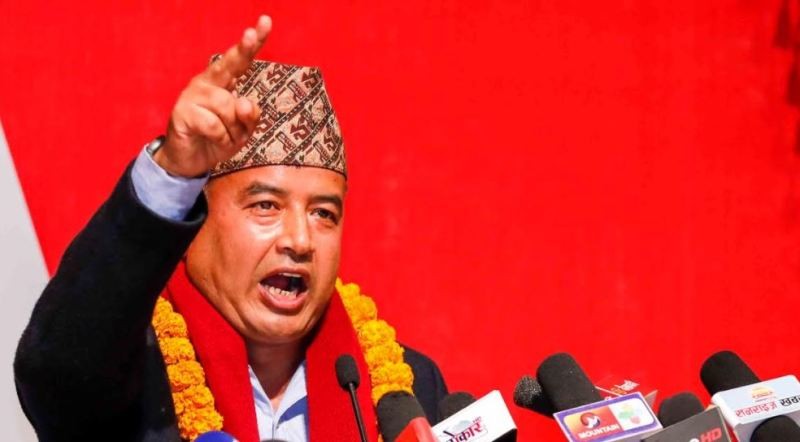 झापामा महेश बस्नेत सहभागी कार्यक्रममा गाडीमा तोडफोड