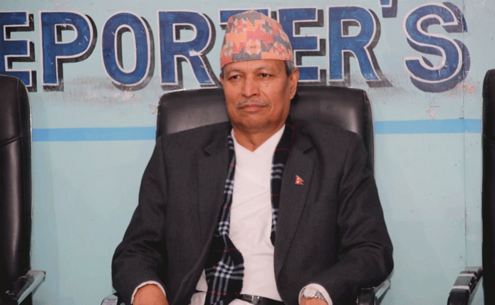 एमालेको अध्यक्षमा उम्मेदवारी दिने भीम रावलको घोषणा