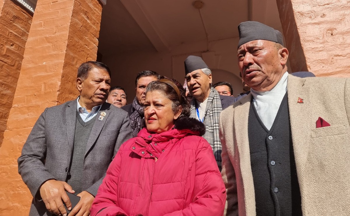 काग्रेस महाधिवेशन : दोस्रो चरणमा देउवालाई समर्थन गर्ने प्रकाशमानको निर्णय