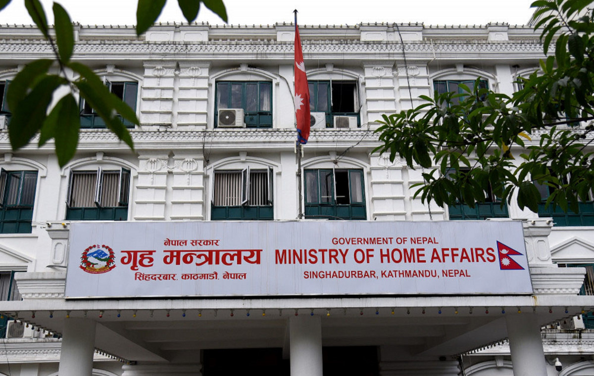 इजाजत दिइएका हतियारको विवरण २४ घण्टाभित्र पठाउन गृहको निर्देशन
