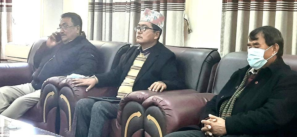 राप्रपाको पदाधिकारी बैठक जारी, थापा पक्षीय भनिएका नेता पनि सहभागि