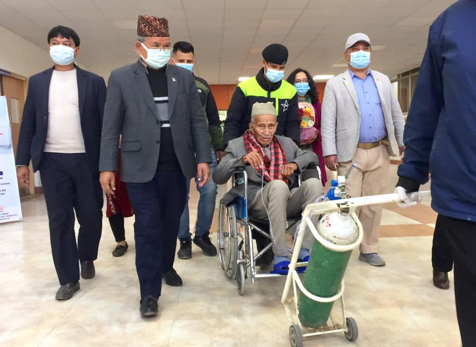 शताब्दी पुरुष सत्यमोहन जोशी डिस्चार्ज