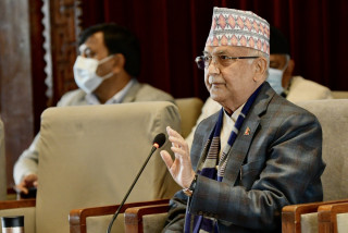 चोलेन्द्रविरुद्धको महाभियोगमा एमालेको साथ, काउन्टर महाभियोग हल्ला मात्रै