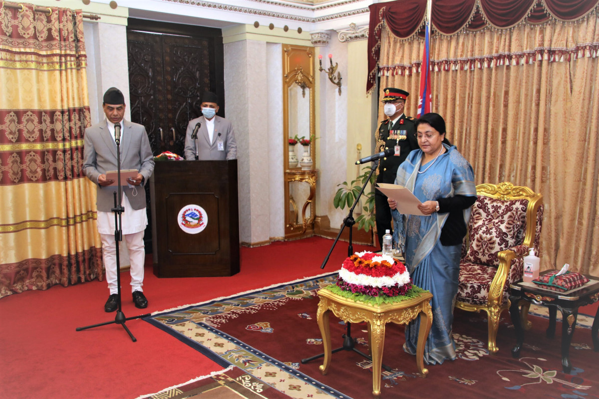 राजदूत ज्ञानचन्द्र आचार्यद्वारा राष्ट्रपतिसमक्ष सपथ