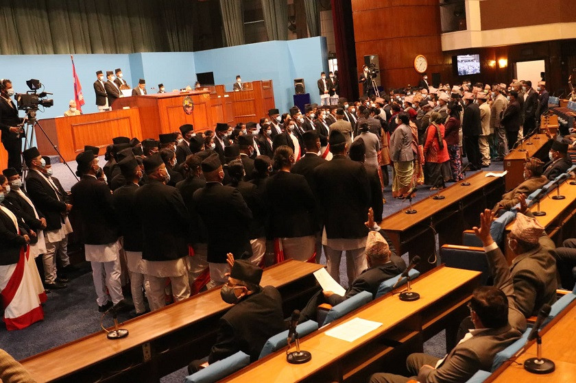 प्रतिनिधिसभा बैठक सुरु भएलगत्तै एमालेको नाराबाजी, अर्को बैठक ८ गते