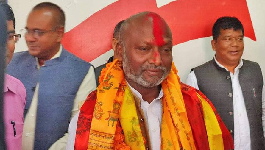 लोसपाका केन्द्रीय सदस्य विजकुमार यादव कांग्रेसमा प्रवेश