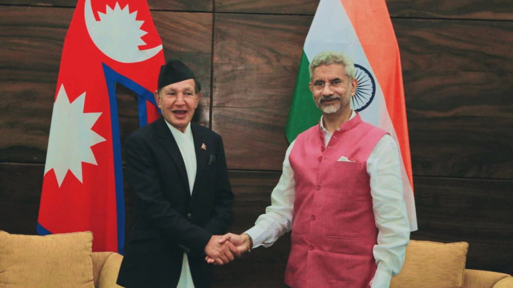 नेपाल–भारतका परराष्ट्रमन्त्रीहरूबीच कोलम्बोमा भेटवार्ता