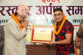 गायक रामचन्द्र चन्दलाई नुर–गंगा प्रतिभा पुरस्कार