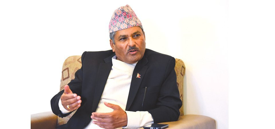 कुनै पूर्वाग्रह राखेर काम गर्दैनौं : गभर्नर अधिकारी