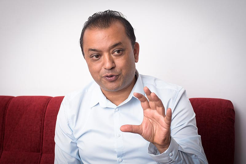 गठबन्धन् कहिले भत्किन्छ भनेर एमालेका नेताहरु कुरेर बसिरहेका हुन्छन् : गगन थापा