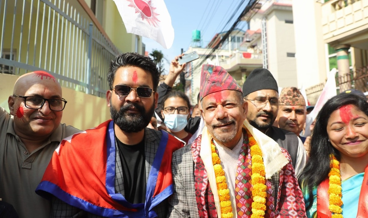 बालेन भेट्दा स्थापित दौडिएपछि...