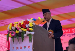 कर्मचारीले कुनै पनि पार्टीको आदेश मानेर काम गर्नु हुँदैन - शेरबहादुर देउवा