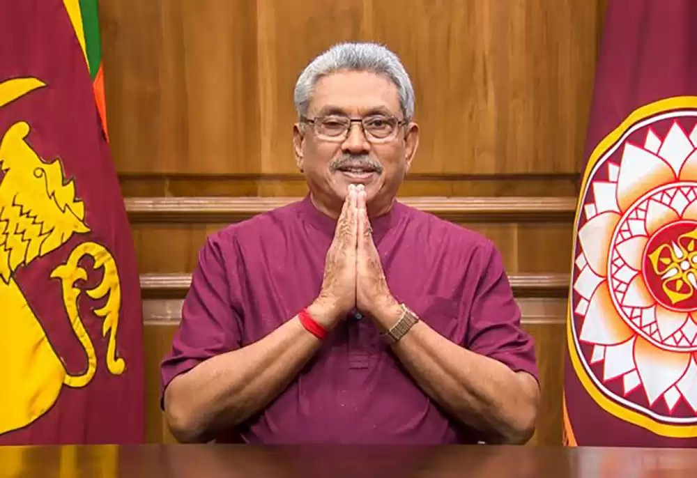 निवासमै पुगेर प्रदर्शनकारीले आक्रमण गरेपछि श्रीलंकाका राष्ट्रपतिले कुलेलम ठोके 