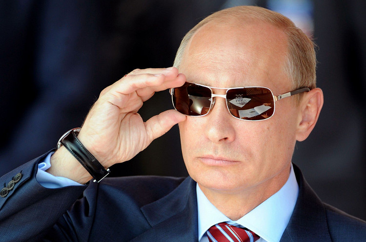 Russia offers citizenship to all Ukrainians