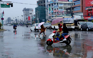 Maximum Chances of light to moderate rain in most parts of the country today