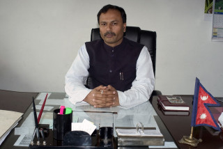 उपेन्द्रले आफ्नो हाराहारीको व्यक्तित्वलाई पार्टीमा देखिसहदैनन् : अनिल झा