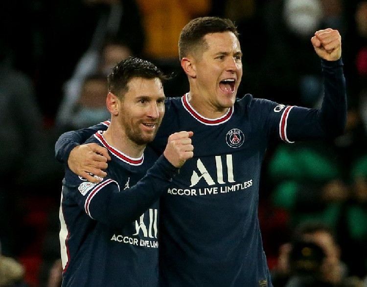 Ander Herrera gives verdict on Lionel Messi or Cristiano Ronaldo debate