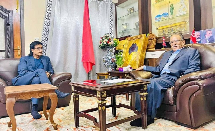 Meeting held between Prachanda and Rajesh Hamal