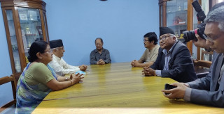Leaders including Oli at Bijukchhe's residence