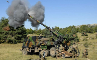 France to give Ukraine six more howitzers and armored vehicles