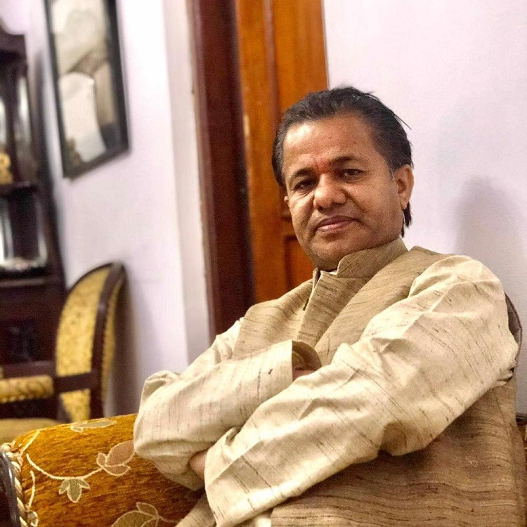 'Coalition government is wandering around like a lost passenger': Karna Malla