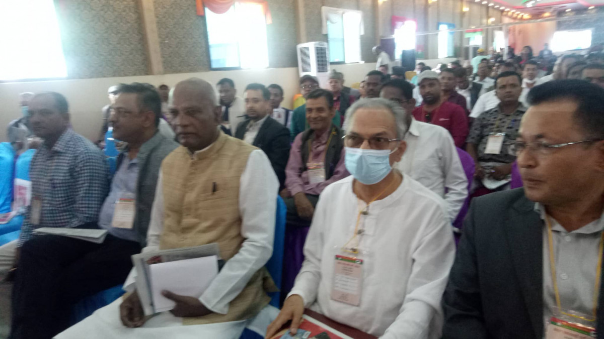 एक्लिँदै बाबुराम भट्टराई, शीर्ष नेतामध्ये भेलामा महेन्द्रराय यादव मात्रै देखिए