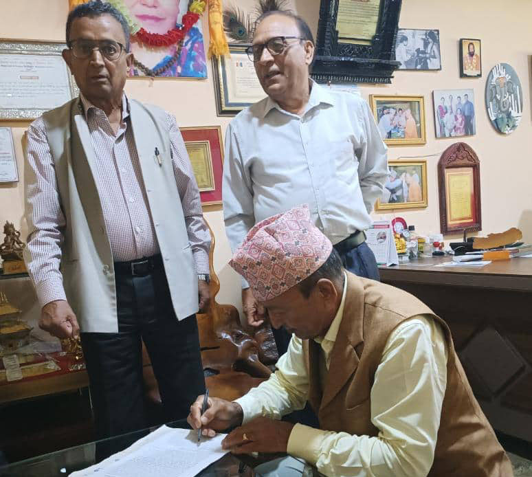 स्पष्टीकरणबारे राप्रपाका ३ नेताको जवाफ :‘नाङ्लो ठट्टाएर हात्ती तर्साउने दाउ’ !