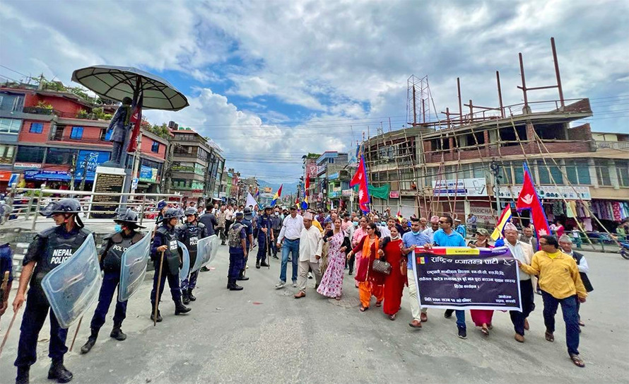 कर्नाटकमा आफ्नै सरकारविरुद्ध भाजपाका कार्यकर्ता आन्दोलित