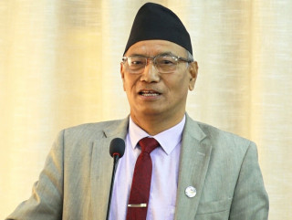 प्रचण्डको अभिव्यक्ति गलत, पहिलो-दोस्रो पार्टी बनाउने निर्णय जनताको हो : संघीय मामिला मन्त्री श्रेष्ठ