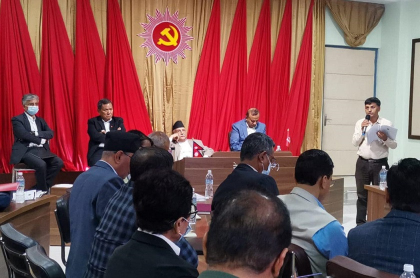 नेकपा एमालेका केन्द्रीय विभाग प्रमुखहरुको बैठक जारी