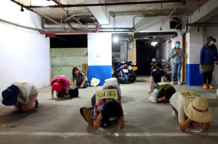 Taiwan prepares its air-raid shelters amid rising tensions with China