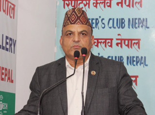 जित्ने आधार र सम्भावना हेरेर उम्मेदवारी प्रस्तुत गर्नुपर्छ : सुरेन्द्र पाण्डे