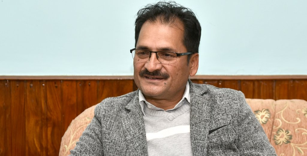 एमाले कुनै पनि गठबन्धनमा छैन : मणि थापा