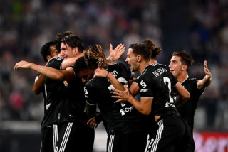Juventus beat Spezia 2-0