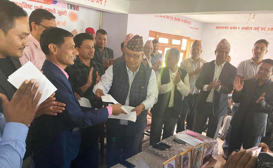 एकीकृत समाजवादी गुल्मीका अध्यक्ष र इञ्चार्ज एमालेमा