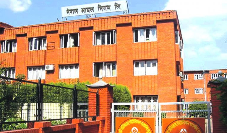 नेपाल आयल निगमद्वारा मनोमानी, जनताको ढाड सेकिँदै