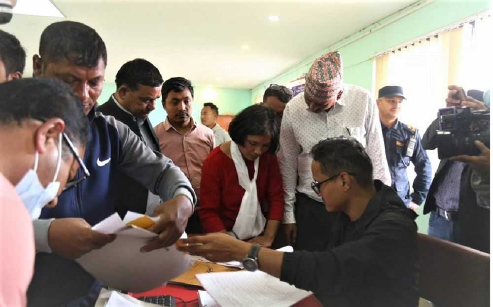 मानुषी भट्टराईले काठमाडौं –७ बाट दर्ता गराइन् उम्मेदवारी मनोनयन
