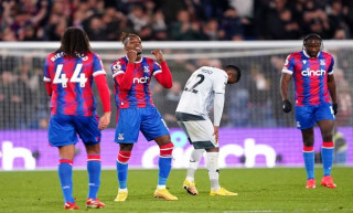 Crystal Palace beat Wolves 2-1