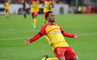 Lens beat Toulouse 3-0