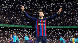 Barcelona beat Almeria 2-0