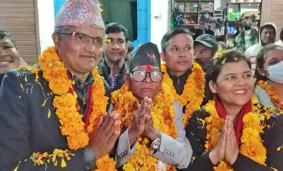 आयोगले सूर्य थापालाई सोध्यो - भेलुबाजेलाई २ हजार दिएको हो ?