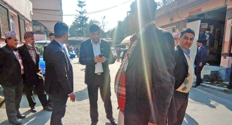 बारको गृहमन्त्रीलाई फोन, हस्तक्षेप नहोस्