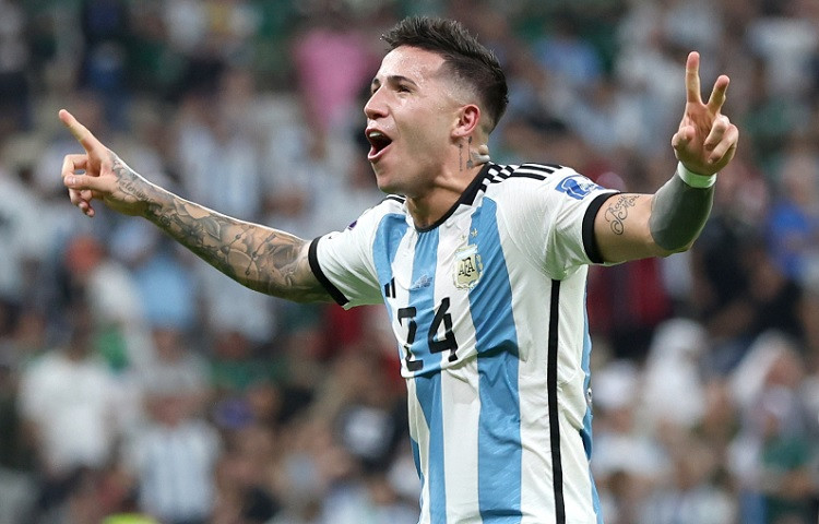 Liverpool approach Enzo Fernandez 