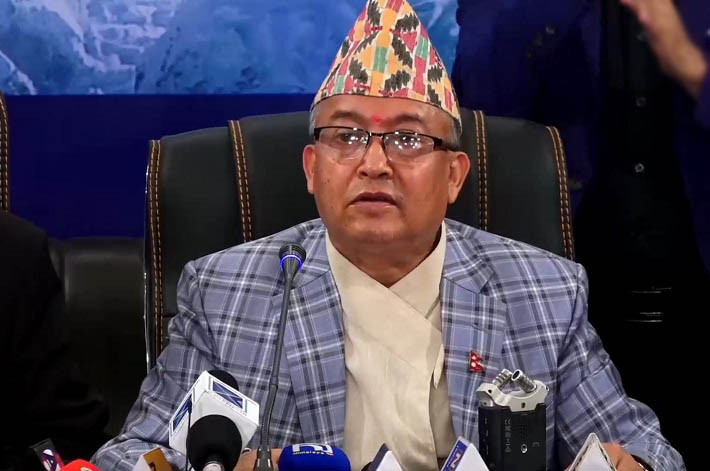 कुनै पनि क्षेत्रमा पुनः मतदान र पुनः मतगणना हुदैनः दिनेश थपलिया