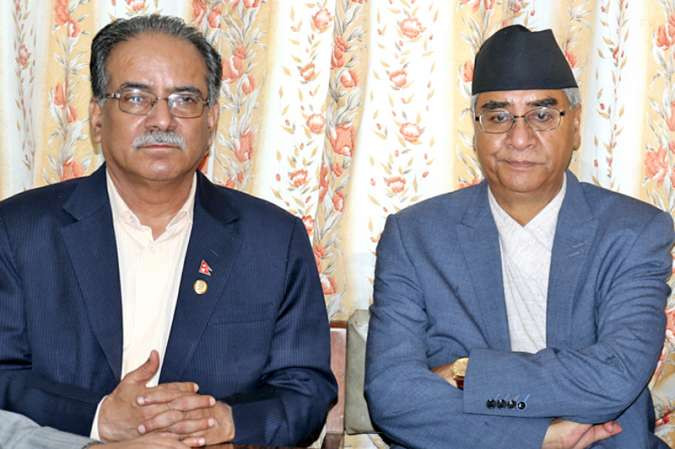 कांग्रेस र माओवादीले हस्ताक्षर संकलन गर्दै