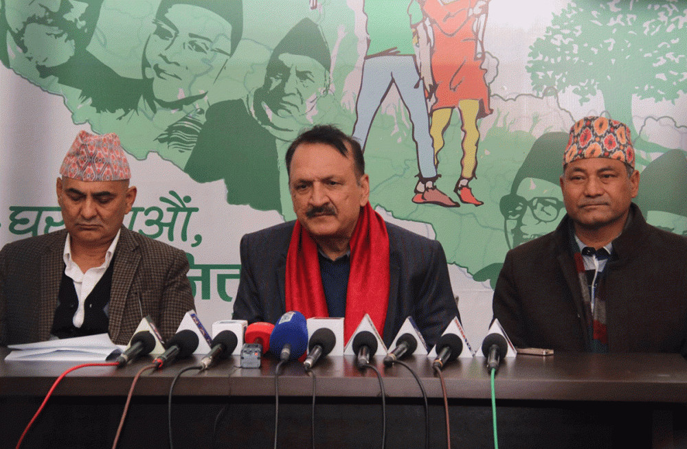 प्रचण्ड धोकेबाज, कांग्रेसभित्रै नेतृत्वलाई दोषारोपण गर्नु हास्यासपद (खासखबर)