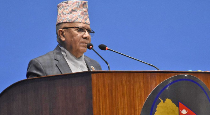 ओलीमाथि खनिए माधव नेपाल : यो ब्रिटेन हो, जापान हो ?