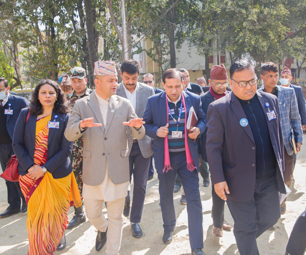 खरिद प्रक्रिया पारदर्शी बनाउन स्वास्थ्यमन्त्री गिरीको निर्देशन